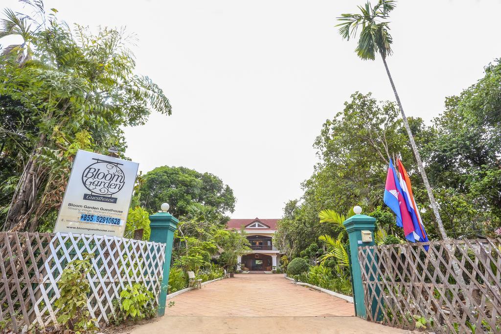 Bloom Garden Guesthouse Siem Reap Buitenkant foto