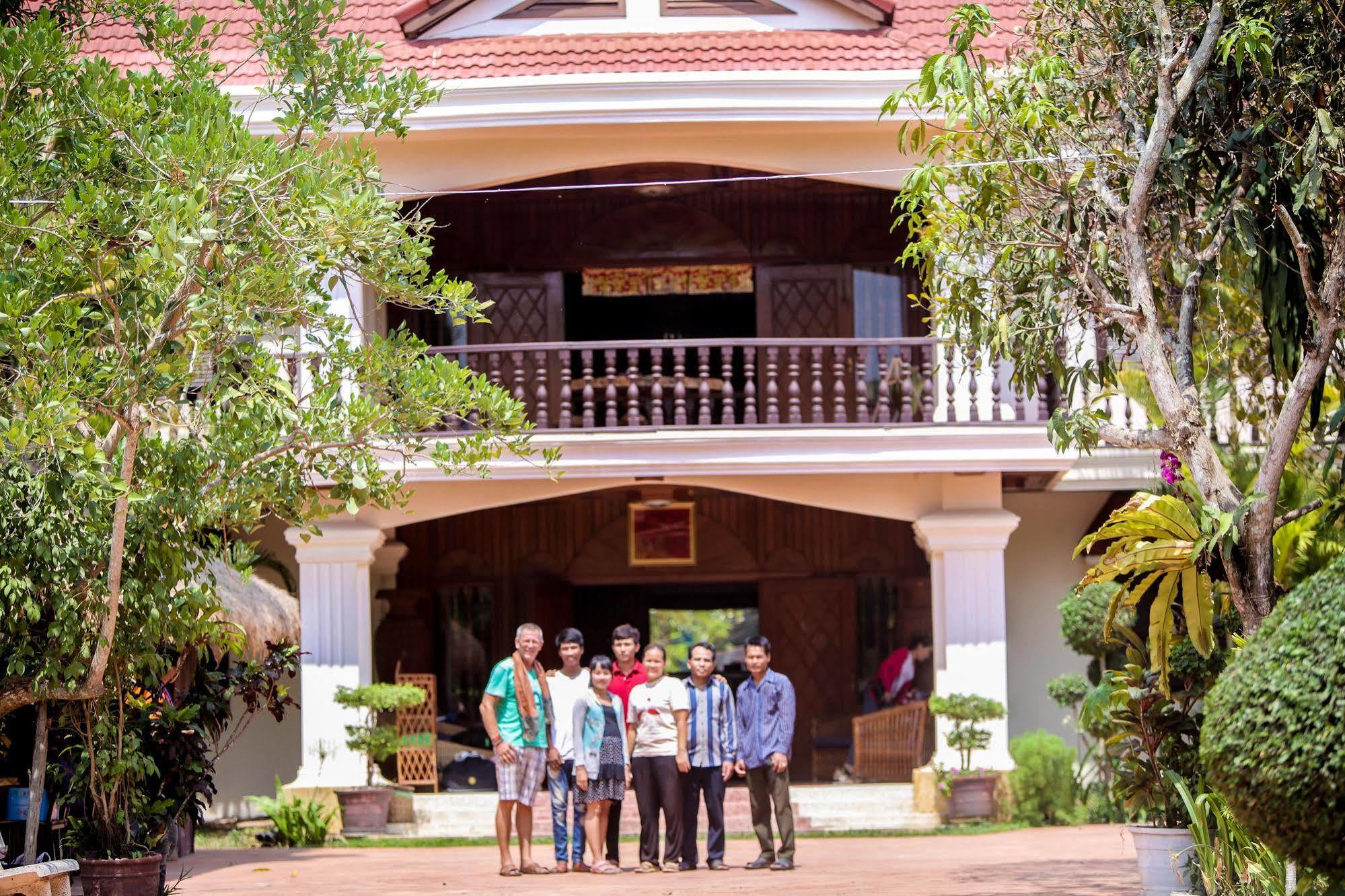 Bloom Garden Guesthouse Siem Reap Buitenkant foto